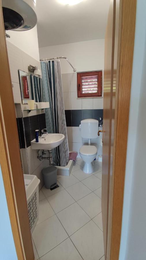 Rogoznica Seafront Apartment - Kalebova Luka Bagian luar foto