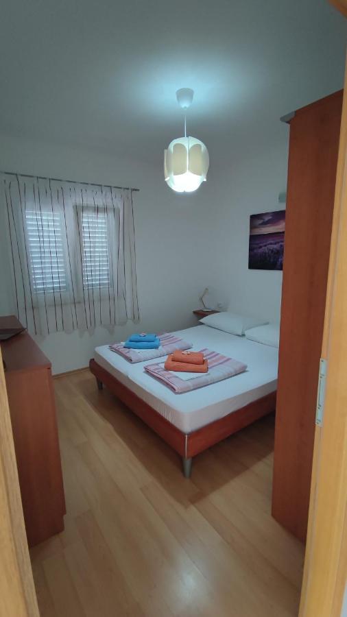 Rogoznica Seafront Apartment - Kalebova Luka Bagian luar foto