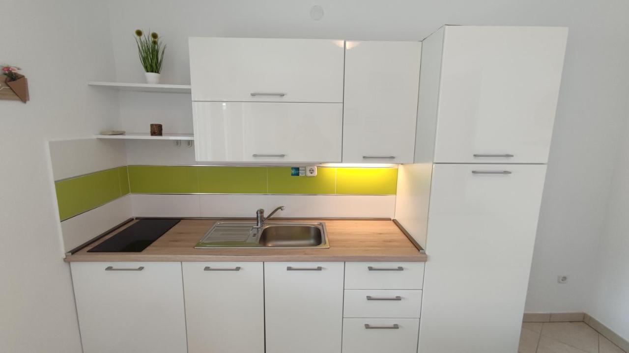 Rogoznica Seafront Apartment - Kalebova Luka Bagian luar foto