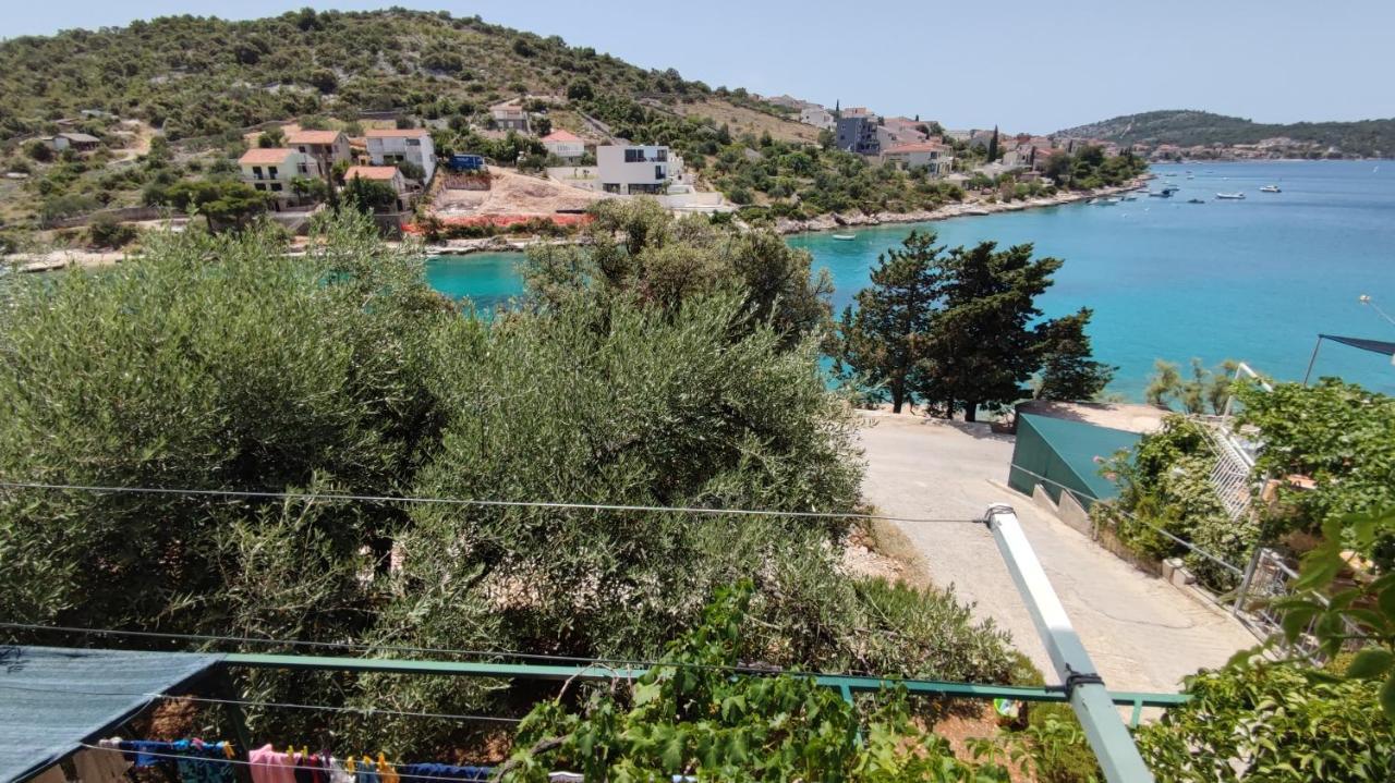 Rogoznica Seafront Apartment - Kalebova Luka Bagian luar foto