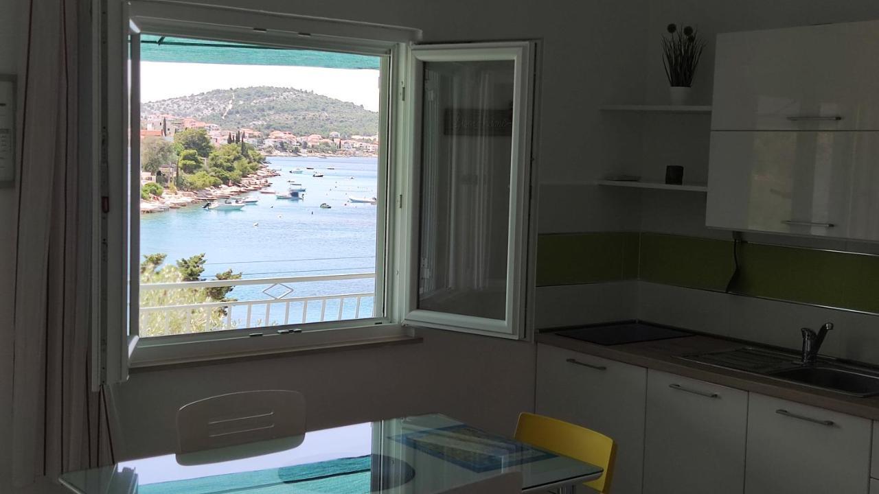 Rogoznica Seafront Apartment - Kalebova Luka Bagian luar foto