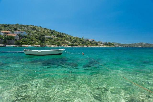 Rogoznica Seafront Apartment - Kalebova Luka Bagian luar foto